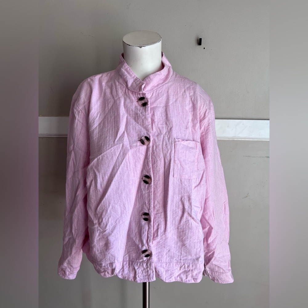 Relaxed Light Pink Utility Jacket with Button Front